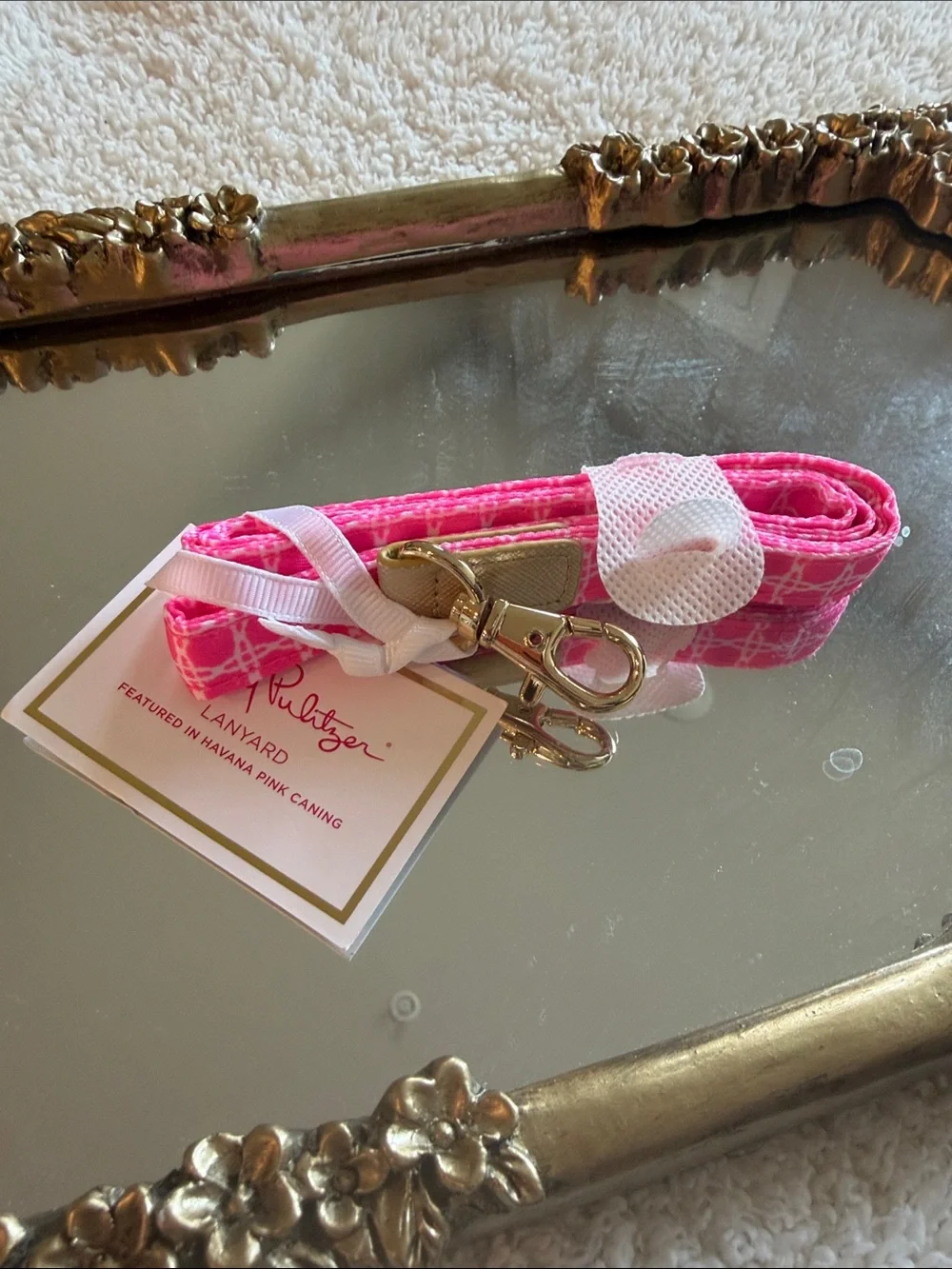 Lilly Pulitzer Lanyard 🌸Featured In HAVANA PINK CANING NWT - Picture 3 of 5